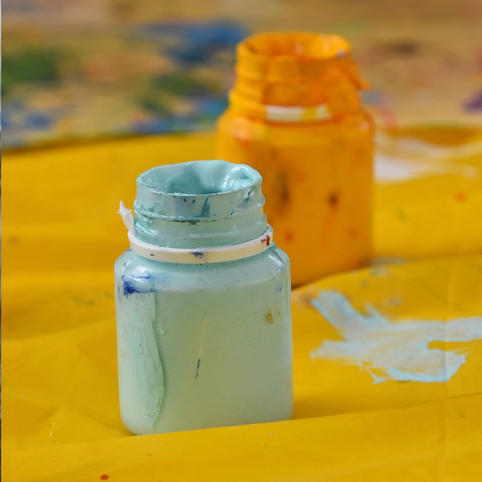 Vat pigment paste with deep saturated tones